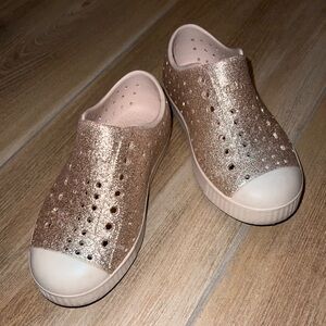 Native Kids Jefferson Bling Shoes C10 Rock Salt Bling / Rock Salt Pink •• EUC ••